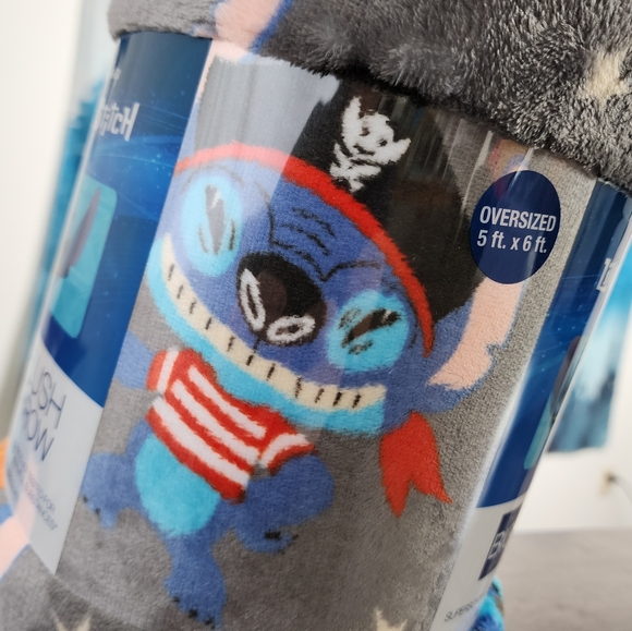 Disney Stitch Halloween Oversized Plush Throw Blanket by The Big One NWT - Picture 7 of 10
